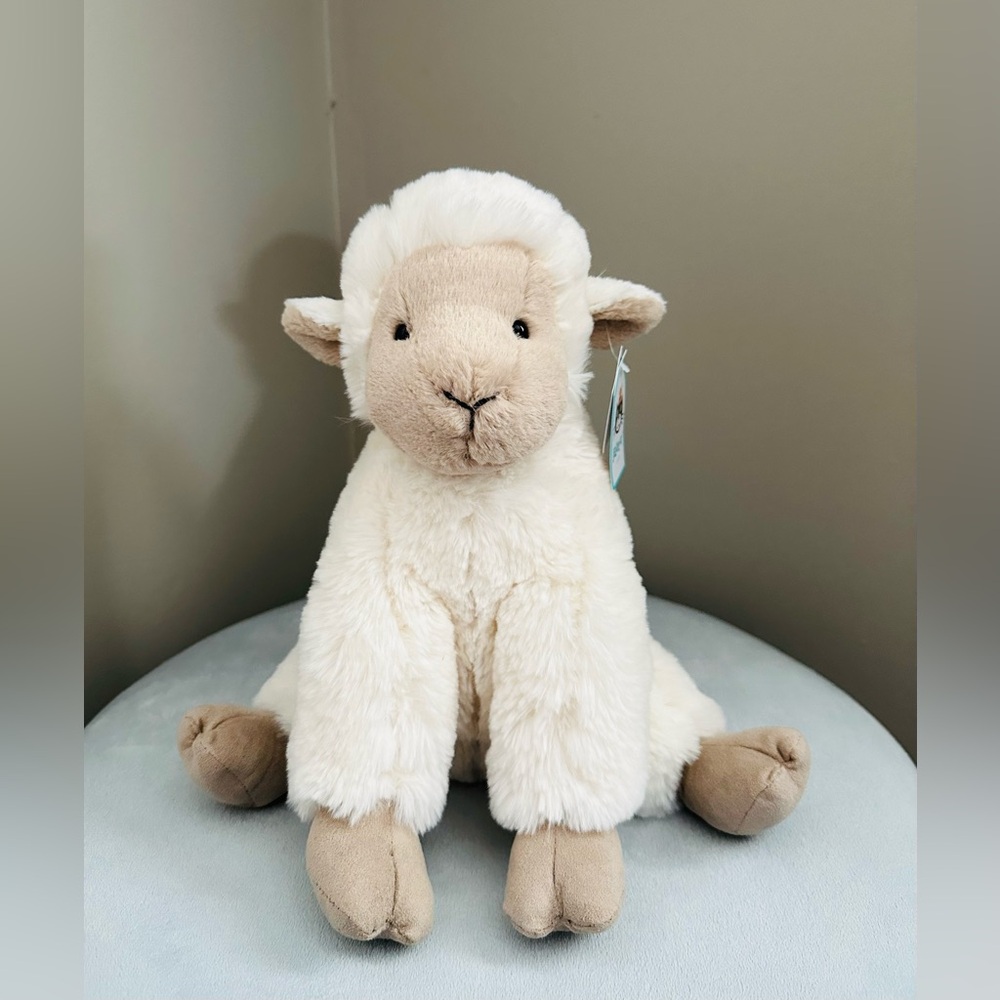 Jellycat medium Libby Lamb